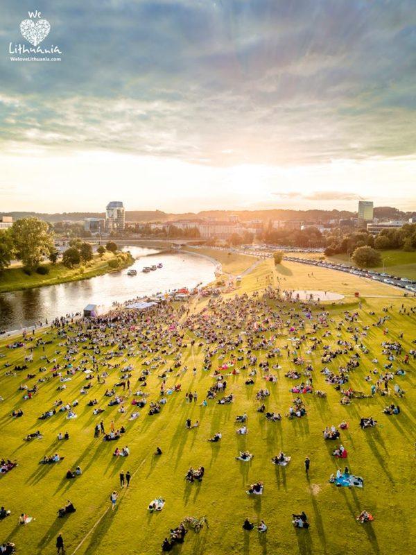 Lithuanians celebrate independence