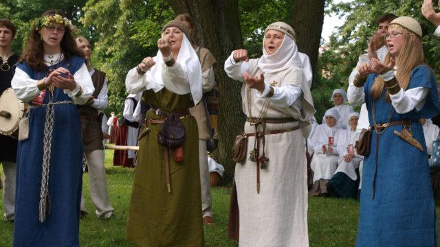 Lietuvos Romuva Religion. Sutartines_Kulgrinda_LTs