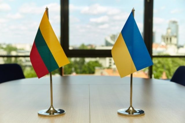 how-ukraine-has-inspired-me-independence-day-flag-lithuania