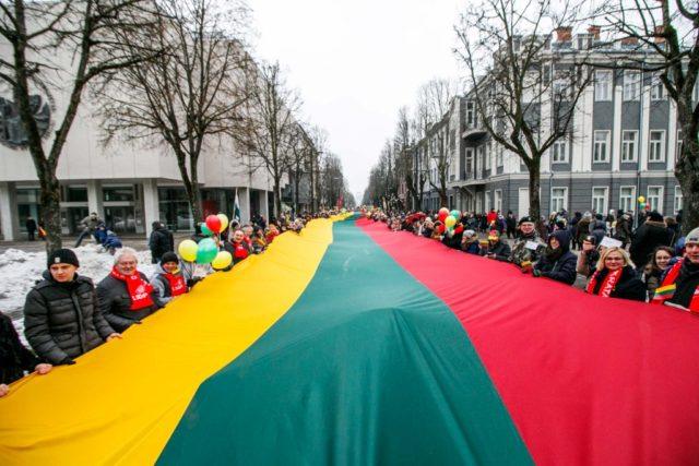 lithuania-rolls-out-656-foot-flag-for-restoration-day-FEATURED