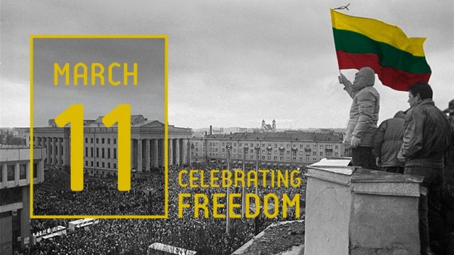 lithuania-rolls-out-656-foot-flag- Lithuanian Restoration Day