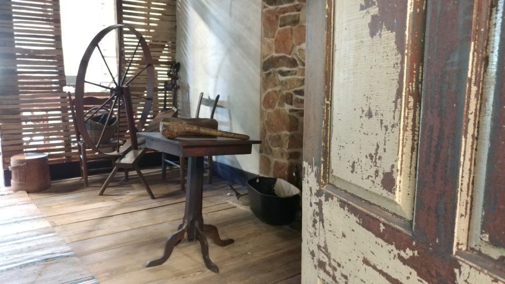 30-stunning-pictures-of-the-arjalon-price-house-in-virginia-20