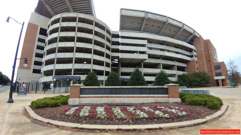 Bryant-Denny Stadium in full effect