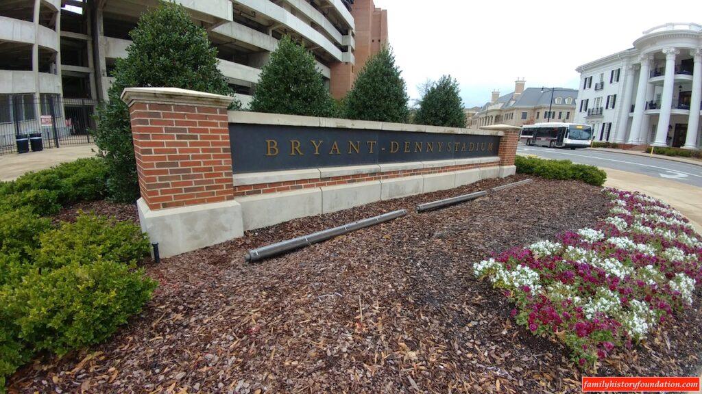 Bryant-Denny Stadium sign down Colonial Drive