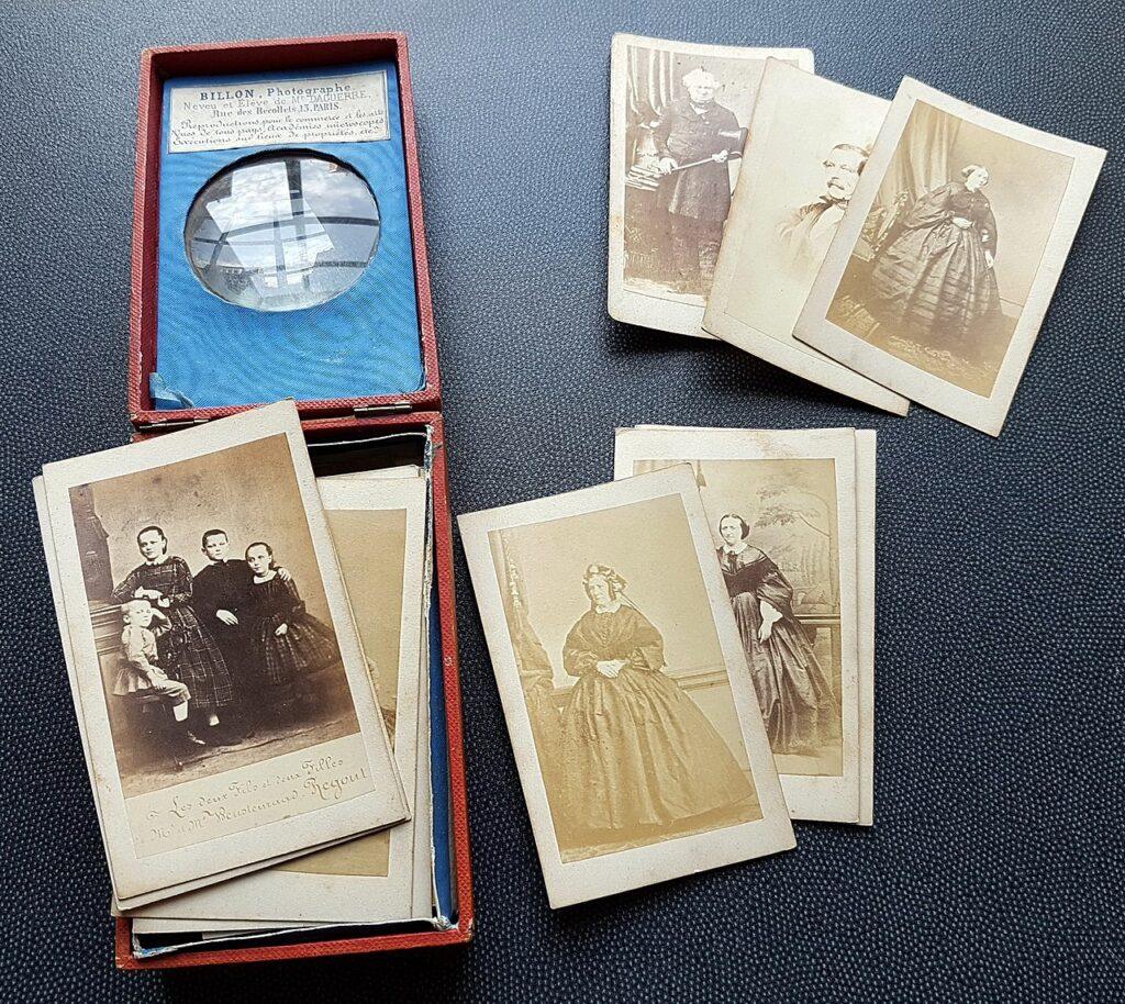 How to Date Old Photos by Fashion (1840–1950)-Carte-de-visite